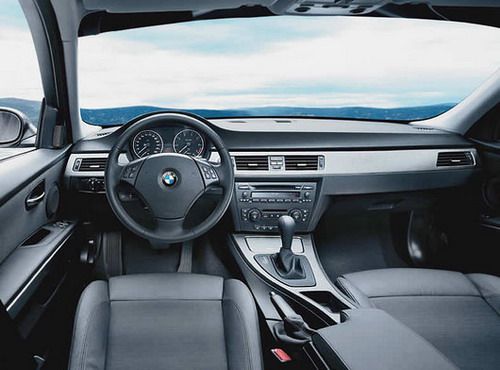 BMW 330 xDrive. Фото 